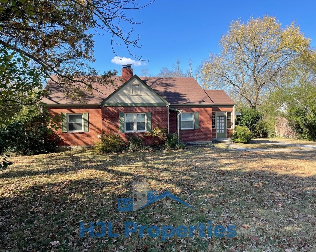 Beautiful Donelson Home - Beautiful Donelson Home