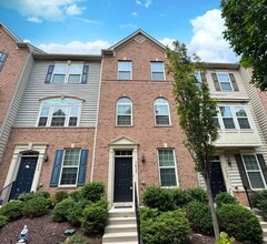 Building Photo - 7432 Wild Honey Way