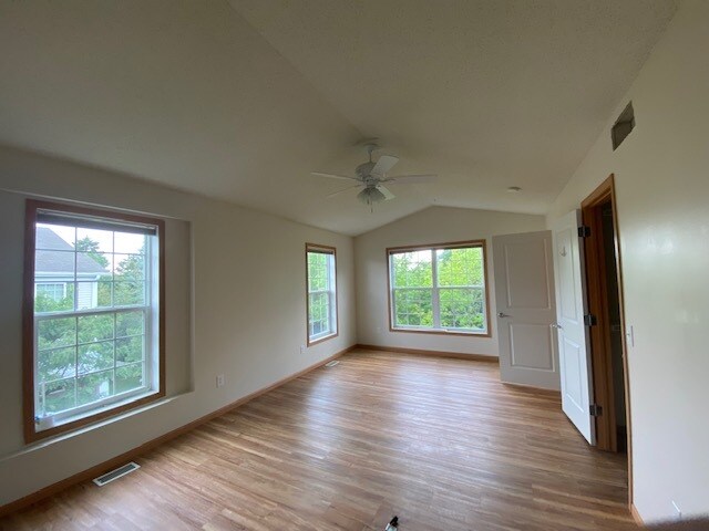 Building Photo - 916 Ledgestone Dr