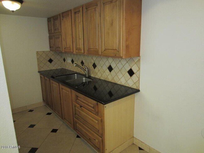 Foto del edificio - 4052 W Mesquite Ln
