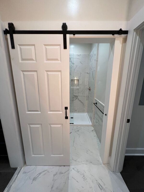 Building Photo - 1541 Riverside Ave