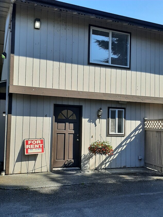 4617 80th St NE Unit 4, Marysville, WA 98270 Apartments in Marysville