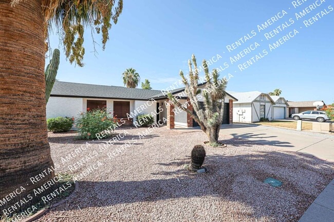Building Photo - 3103 E Villa Rita Dr