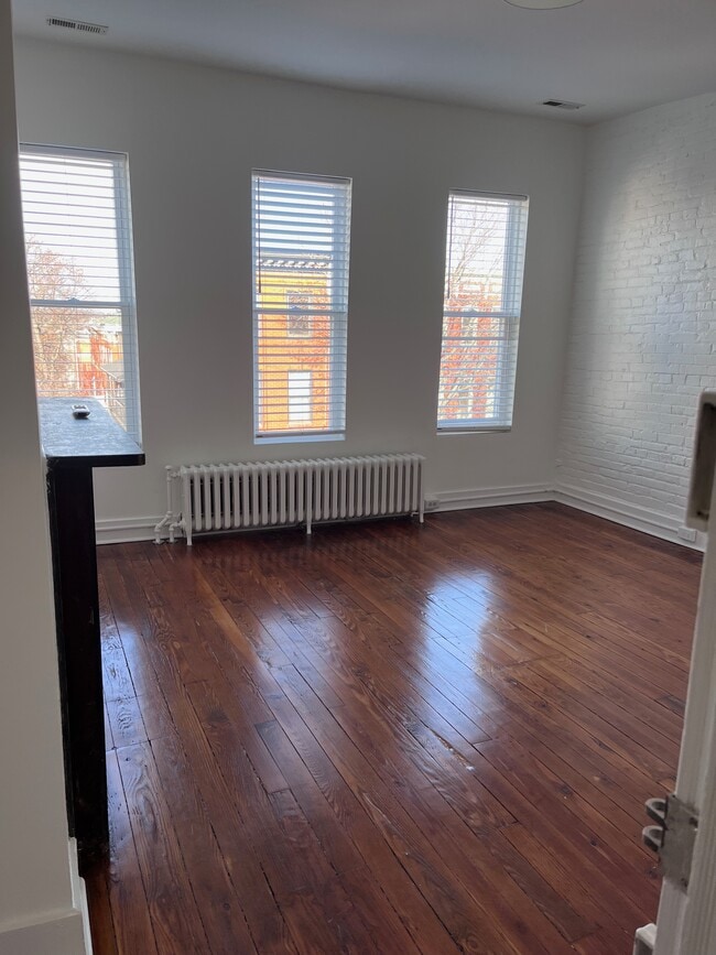 Third floor bedroom view 2 - 2135 E Fairmount Ave