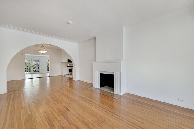 Foto del edificio - 9056 Emerson Ave