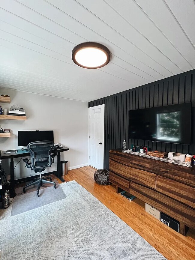 Building Photo - 567 Hope St