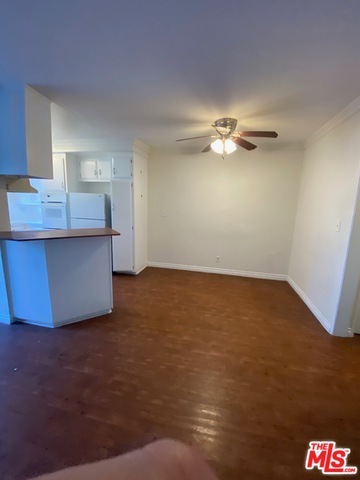 Building Photo - 1030 N Orange Grove Ave