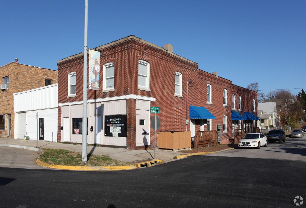 Primary Photo - 701-703 N 6th St
