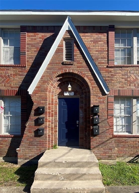 Building Photo - 15 Sidney St