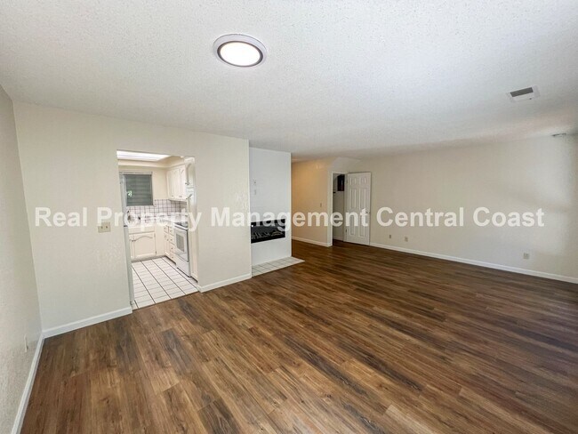 Building Photo - LEASE PENDING - Charming 3 Bedroom / 2.5 B...