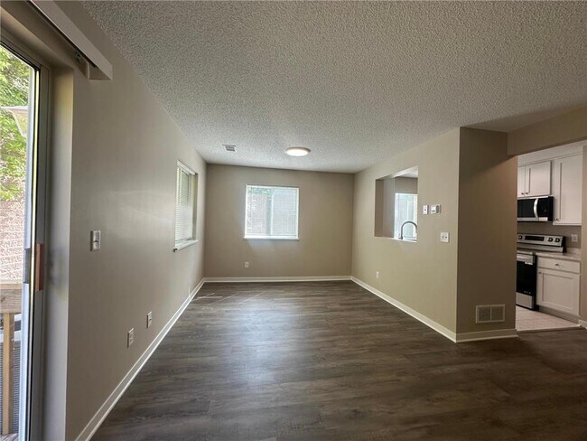 Building Photo - 8511 Cardiff Ln