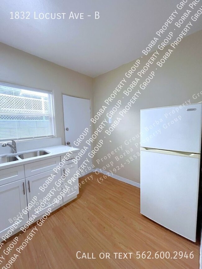 Foto del edificio - CHARMING SINGLE-STORY 1 BEDROOM 1 BATHROOM...