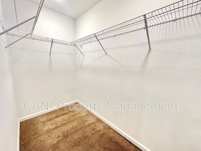 Foto del edificio - 3807 Whitney Wy