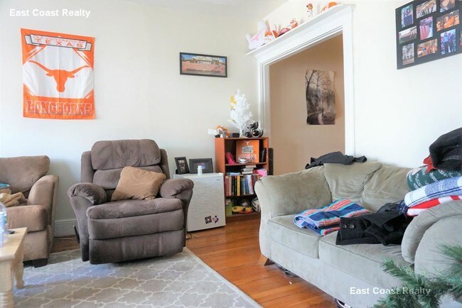 Foto del edificio - 7 Carol Ave