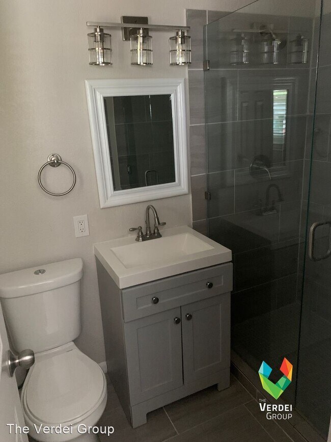 Foto del edificio - 3 br, 2 bath House - 3490 Bandera Rd.