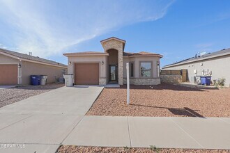 Building Photo - 4941 Ruben Soto