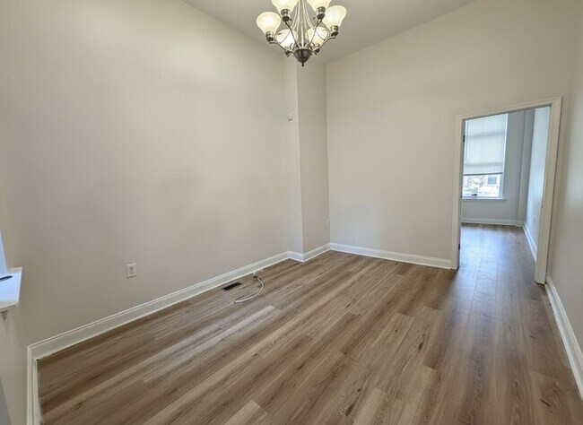 Photo - 911 N 16th St Apartment