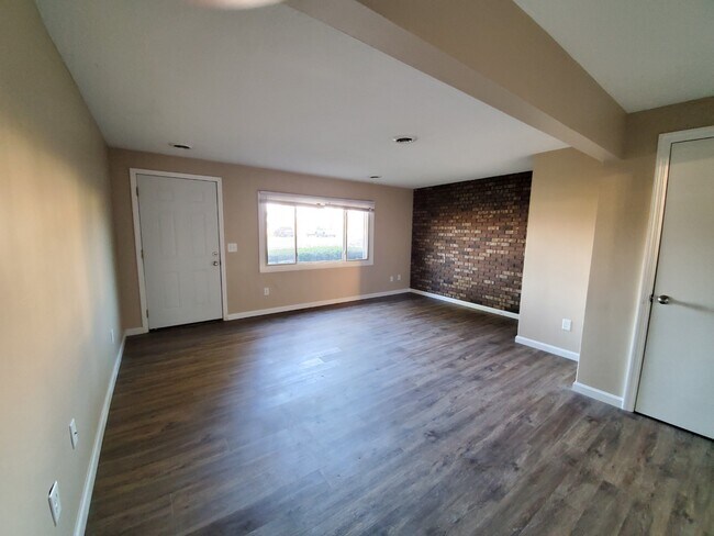 Foto del edificio - 2513 Zircon St NE