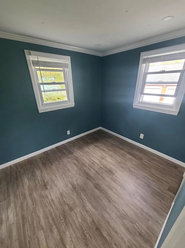 Foto del edificio - 66 Starrs Plain Rd