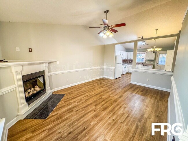 Foto del edificio - 1145 Nicklaus Dr