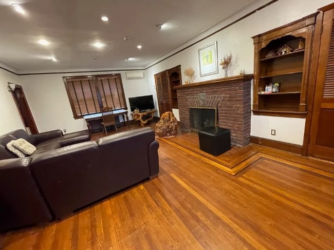 Foto del edificio - 459 Irving Ave