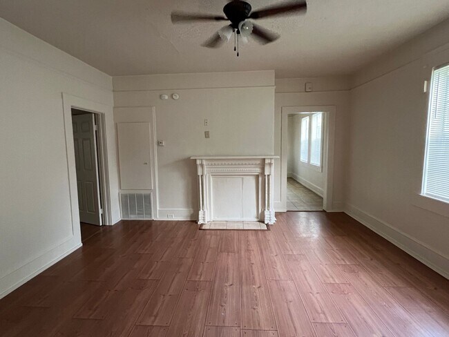 Building Photo - Home for rent