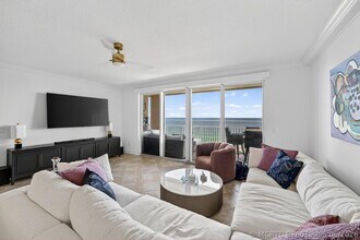 Building Photo - 4180 N Hwy A1A