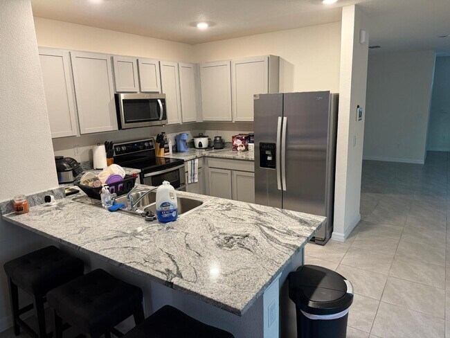 Foto del edificio - 5675 Chorleywood Ln