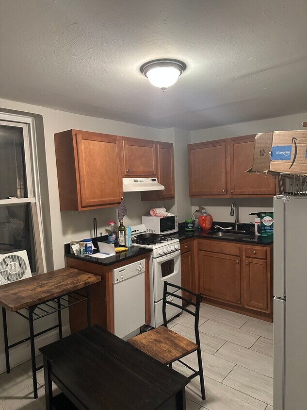 Foto principal - 157 Winthrop Rd