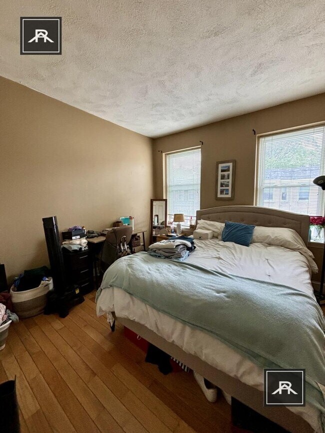 Building Photo - 2 bedroom in Allston MA 02135