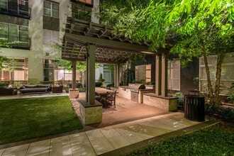 101 Cross Street photo'