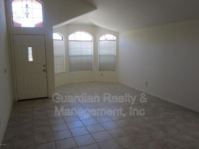 Building Photo - 5941 E Kelton Ln