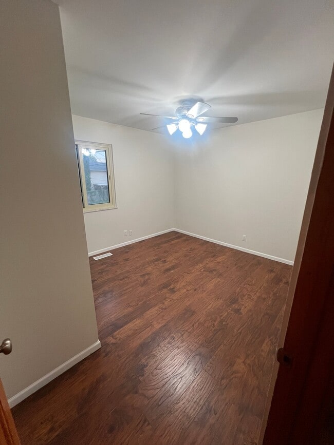 Building Photo - 3205 Crossbow Ln