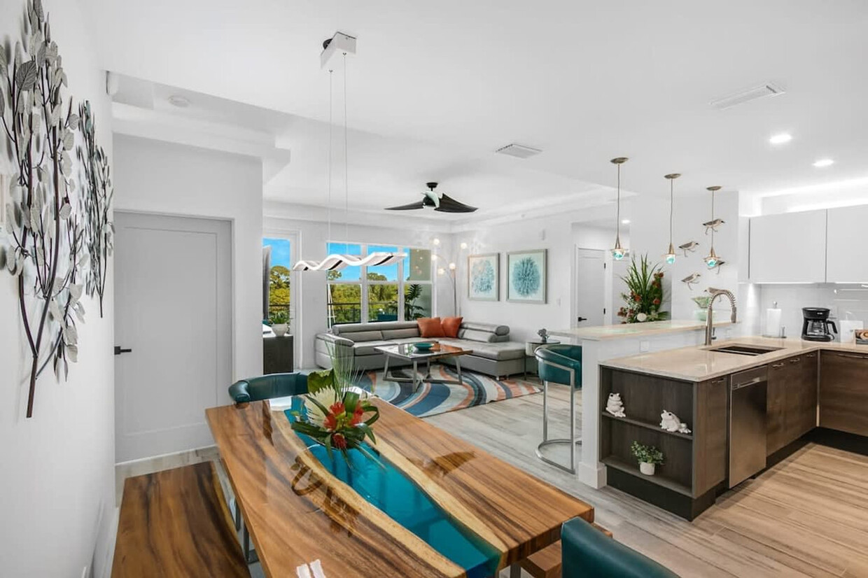 Foto principal - 202 Ivory Coral Ln
