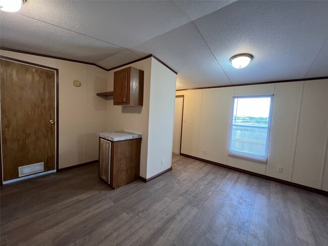 Building Photo - 568-5914-10 Road