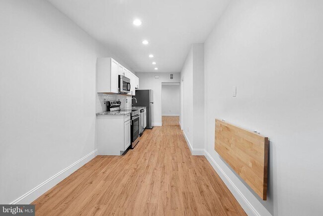 Foto del edificio - 3876 Lancaster Ave