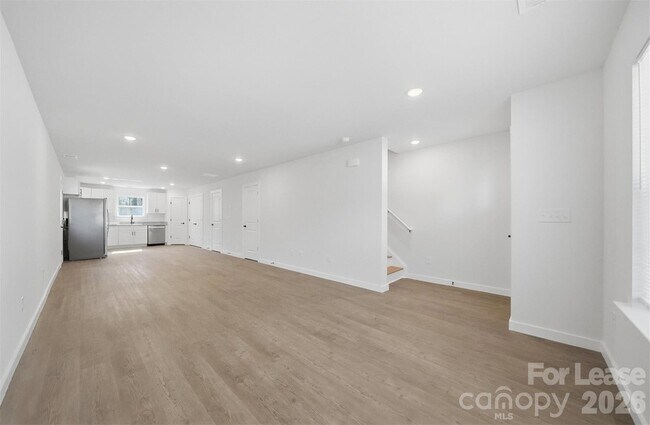 Foto del edificio - 403 15th Ave SW