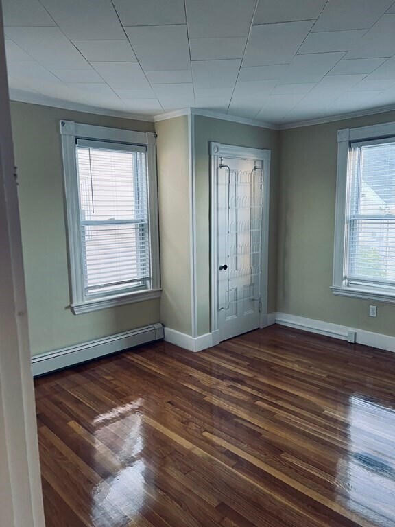 Foto del edificio - 24 Benner Ave