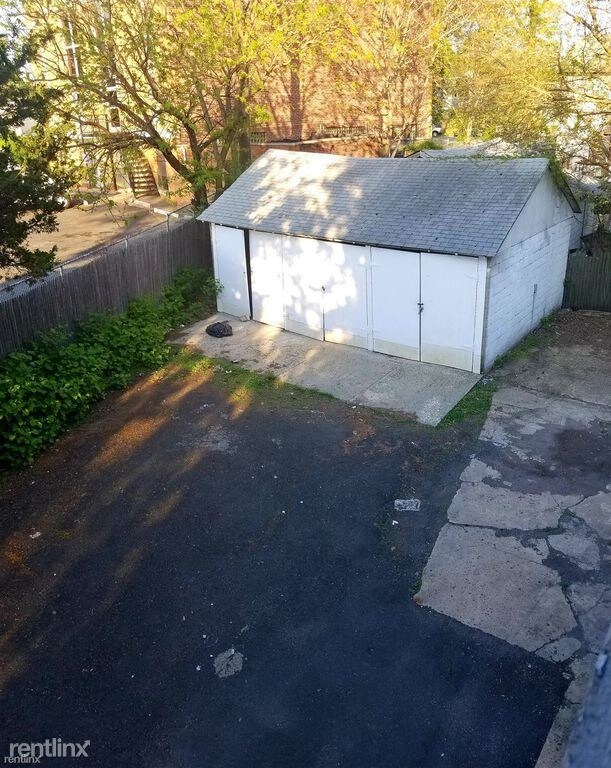 Building Photo - 4 br, 2 bath House - 10 Temple Pl