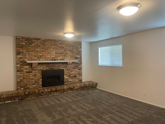 Family Room - 1026 N 800 W