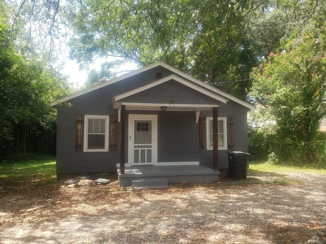 Foto principal - 102 Prospect St