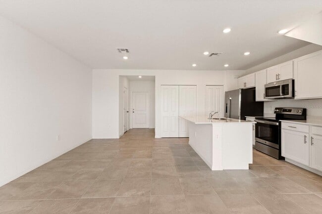 Building Photo - 14145 Lilac Sky Ter