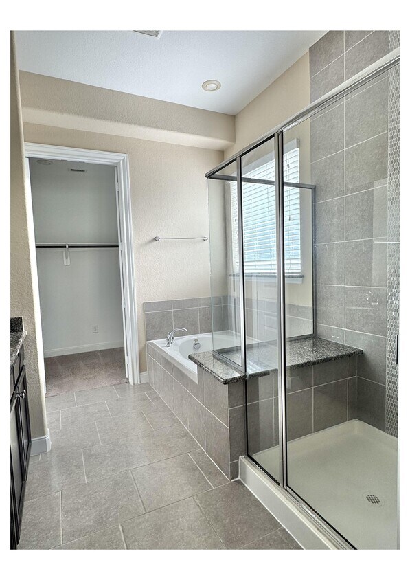 Building Photo - 27034 Triana River Cir