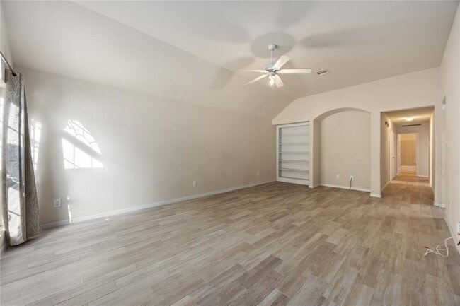 Building Photo - 29319 Alba Rose Dr