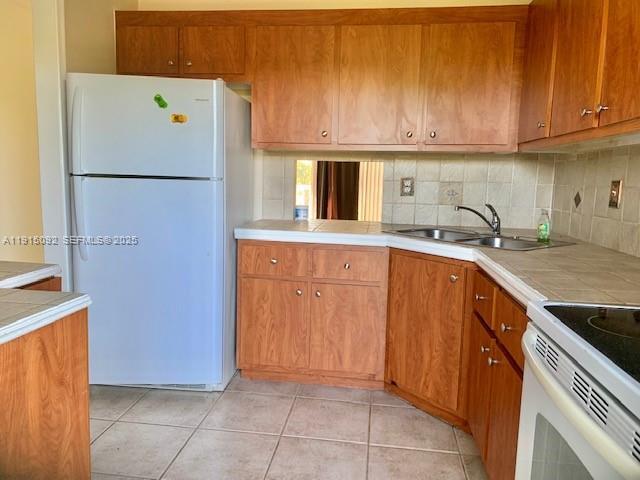 Foto del edificio - 4200 NW 3rd Ct