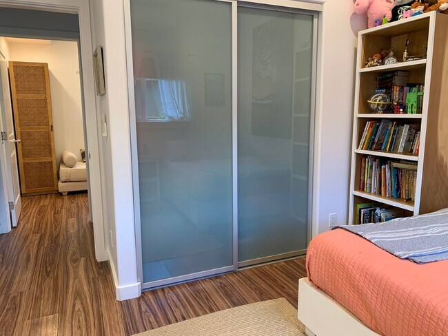 Foto del edificio - Renovated 3 bed, 2 bath Duplex Home in Waialua