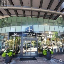 Building Photo - 12-2112 Yonge St