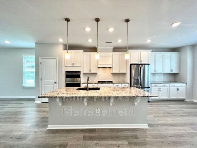 Foto del edificio - 1002 Brookville Ln