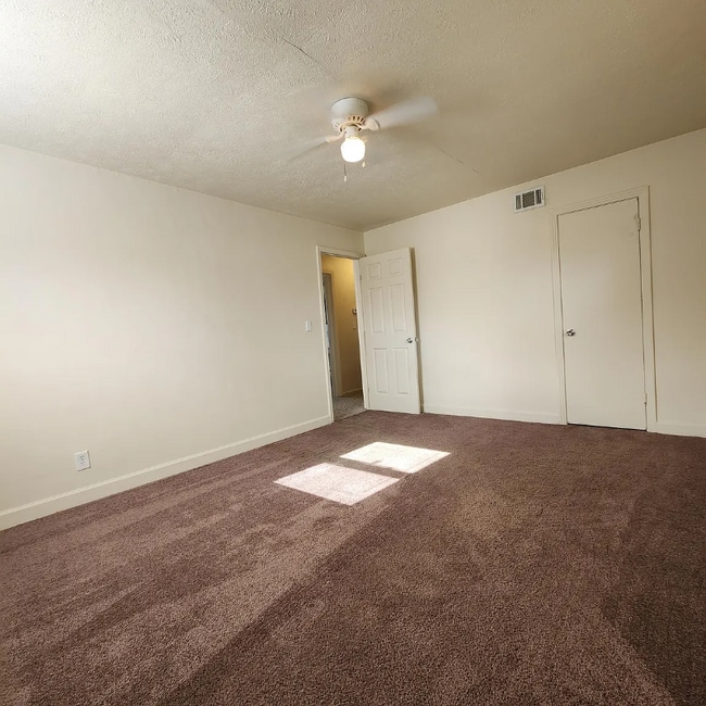 Photo - 9706 El Prado St House