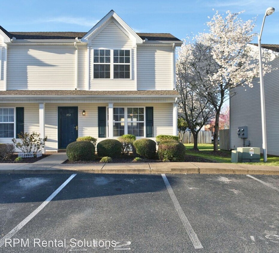 Foto principal - 2 br, 2.5 bath House - 252 Shoshone Place